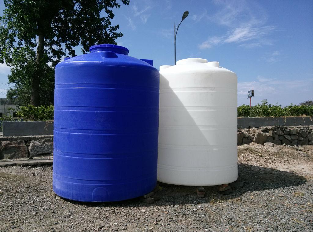 聚乙烯PE儲(chǔ)罐的特點(diǎn)及用途有哪些? 聚乙烯PE儲(chǔ)罐的特點(diǎn)及用途有哪些?