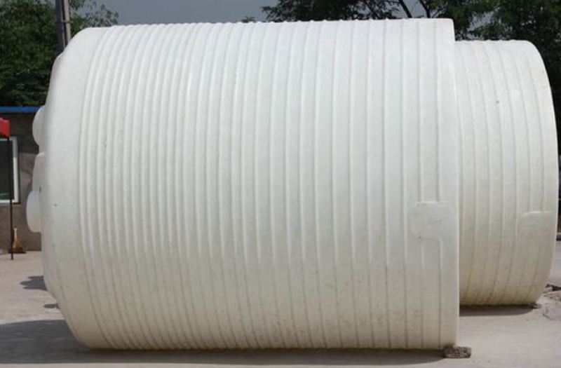 PE塑料儲罐的特性: PE塑料儲罐的特性: